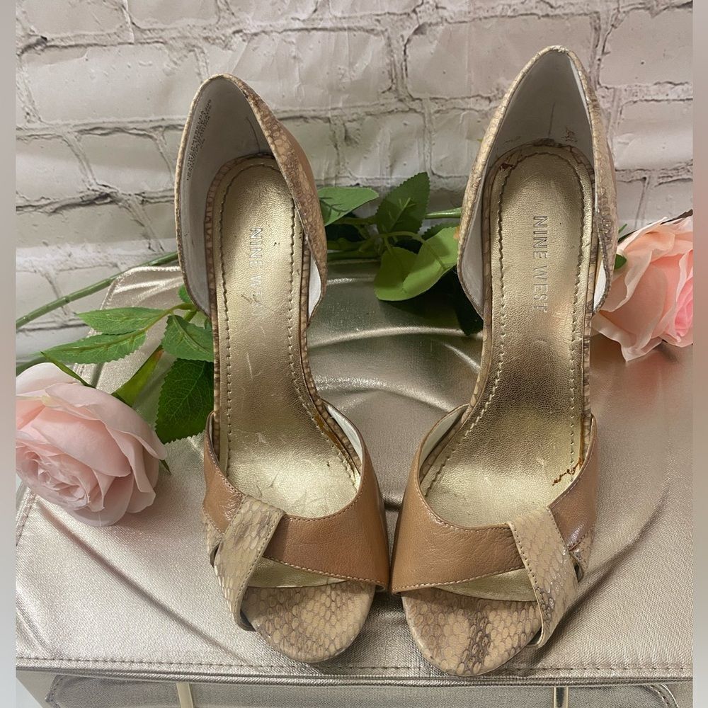 Nine West Tan snake print Peep-Toe Heels